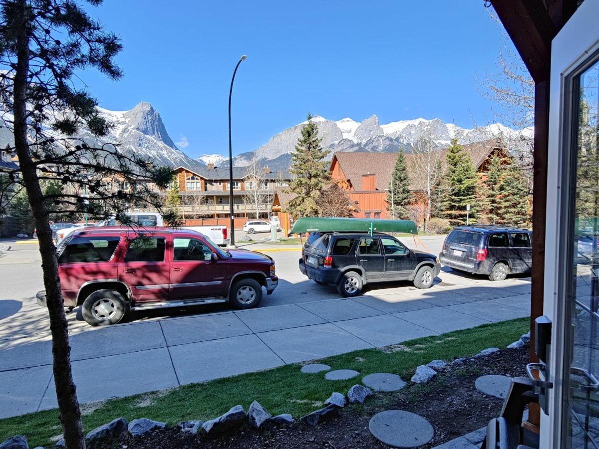 The Lambeth By Samsara Resort Private Entry Panorama Top View 2Br And 2Bth Canmore Buitenkant foto